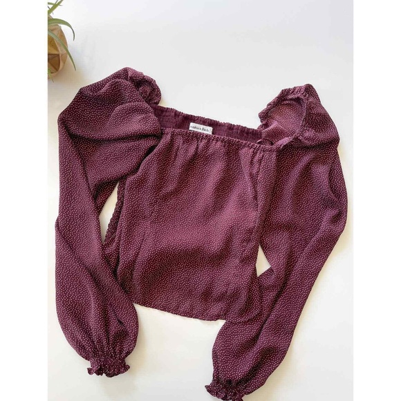 Abercrombie & Fitch Smocked Back Fitted Top with Balloon Sleeves XS Burgundy - Picture 5 of 12
